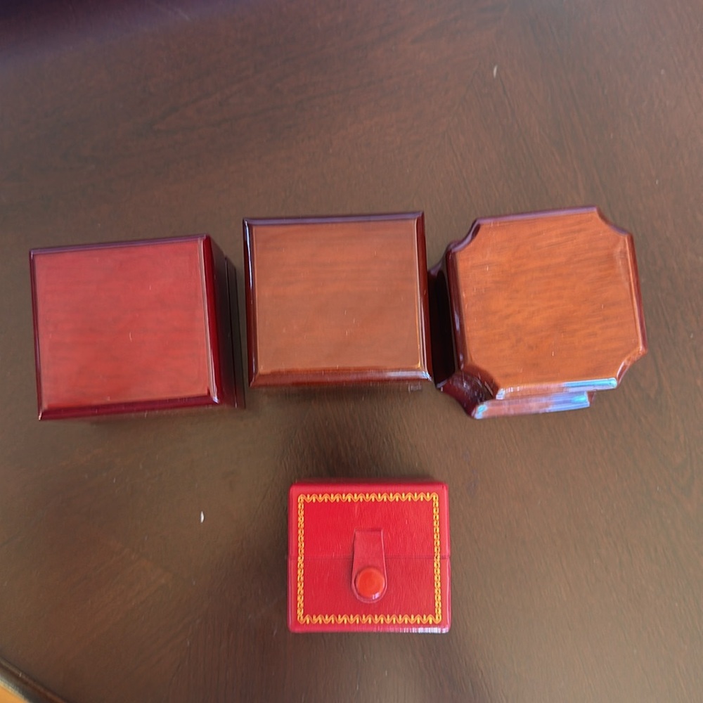 4 ring box - Picture 6 of 6